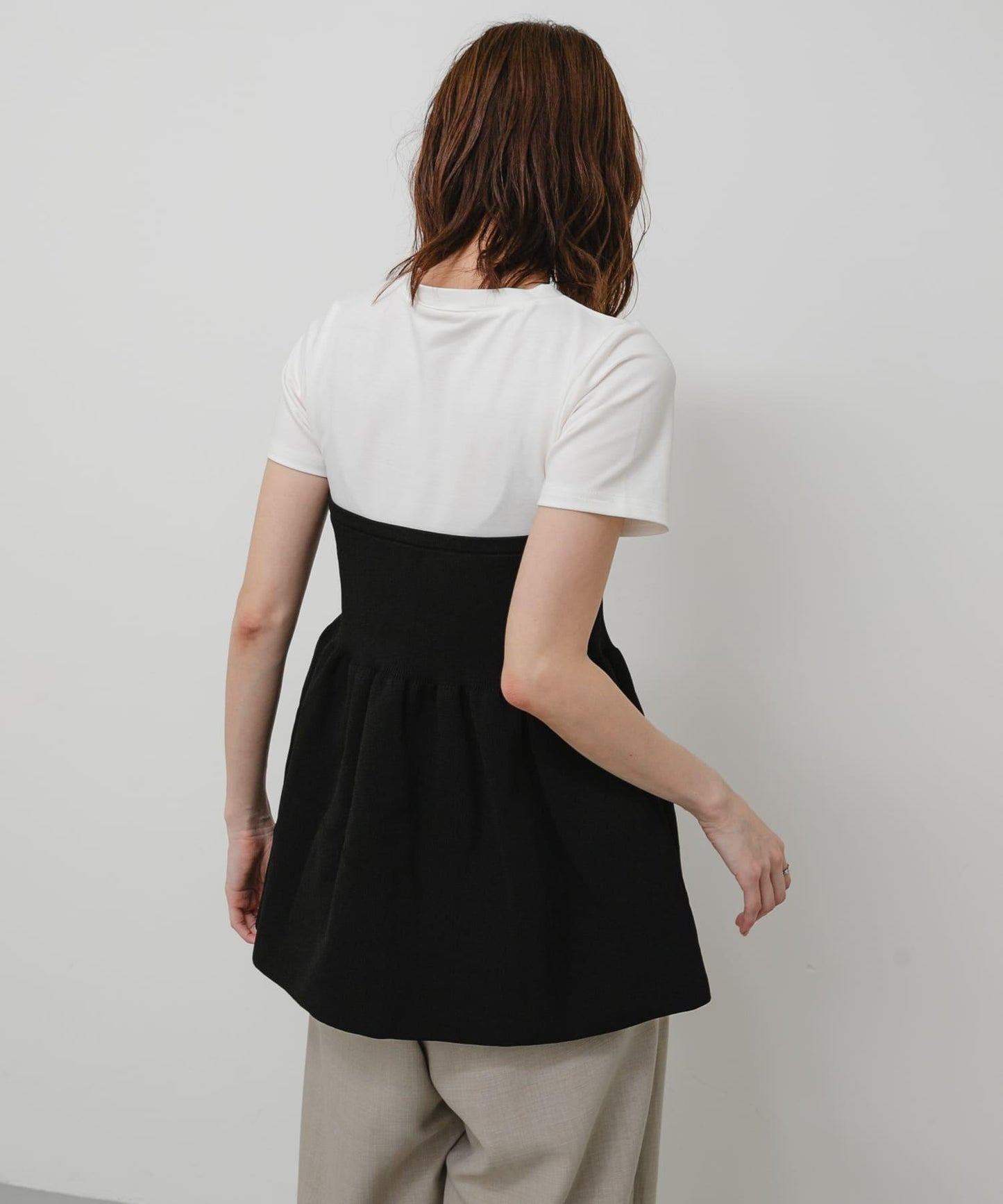 異素材コンビ半袖ペプラムプルオーバー