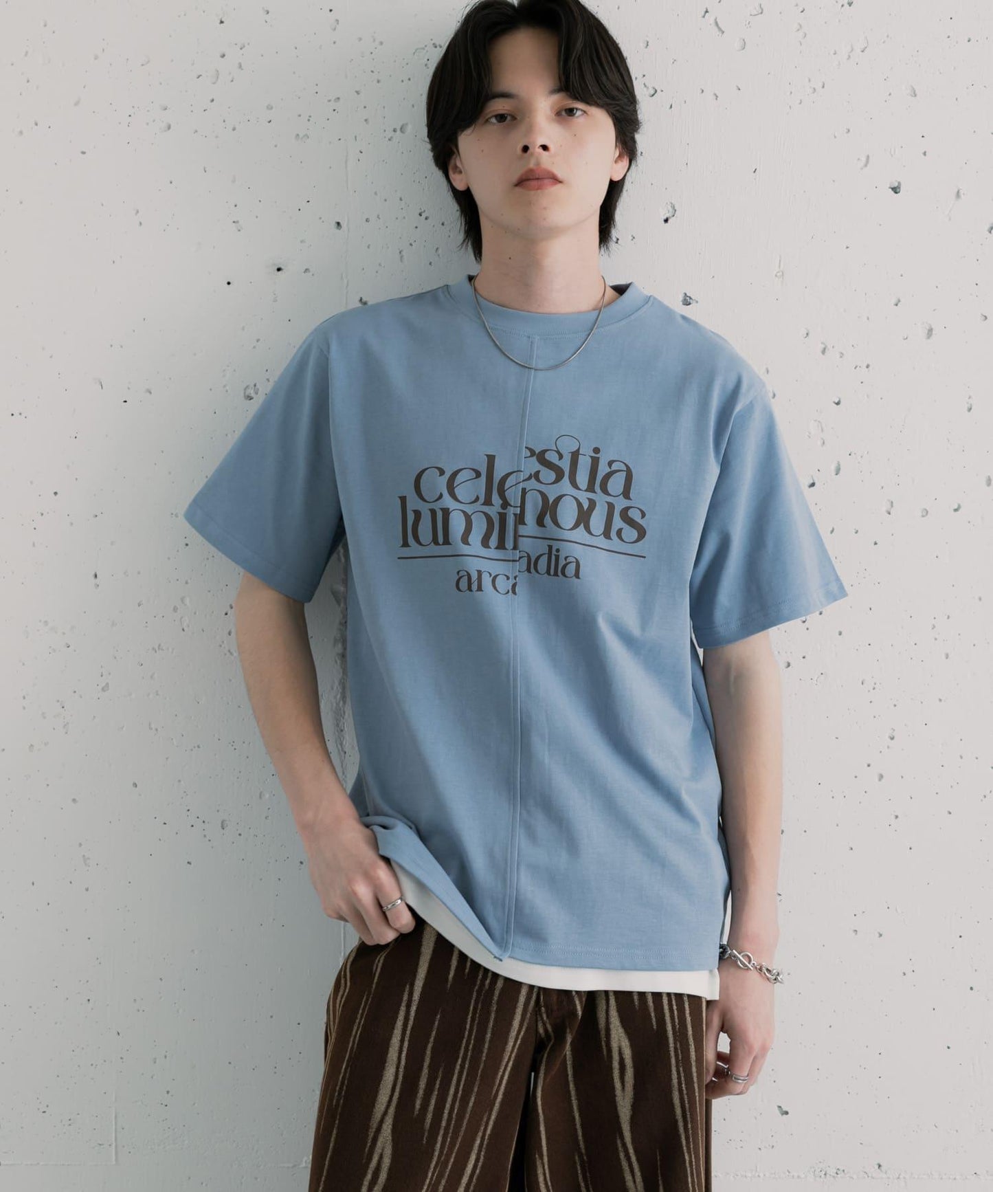 アシメグラフィックショートスリーブTシャツ