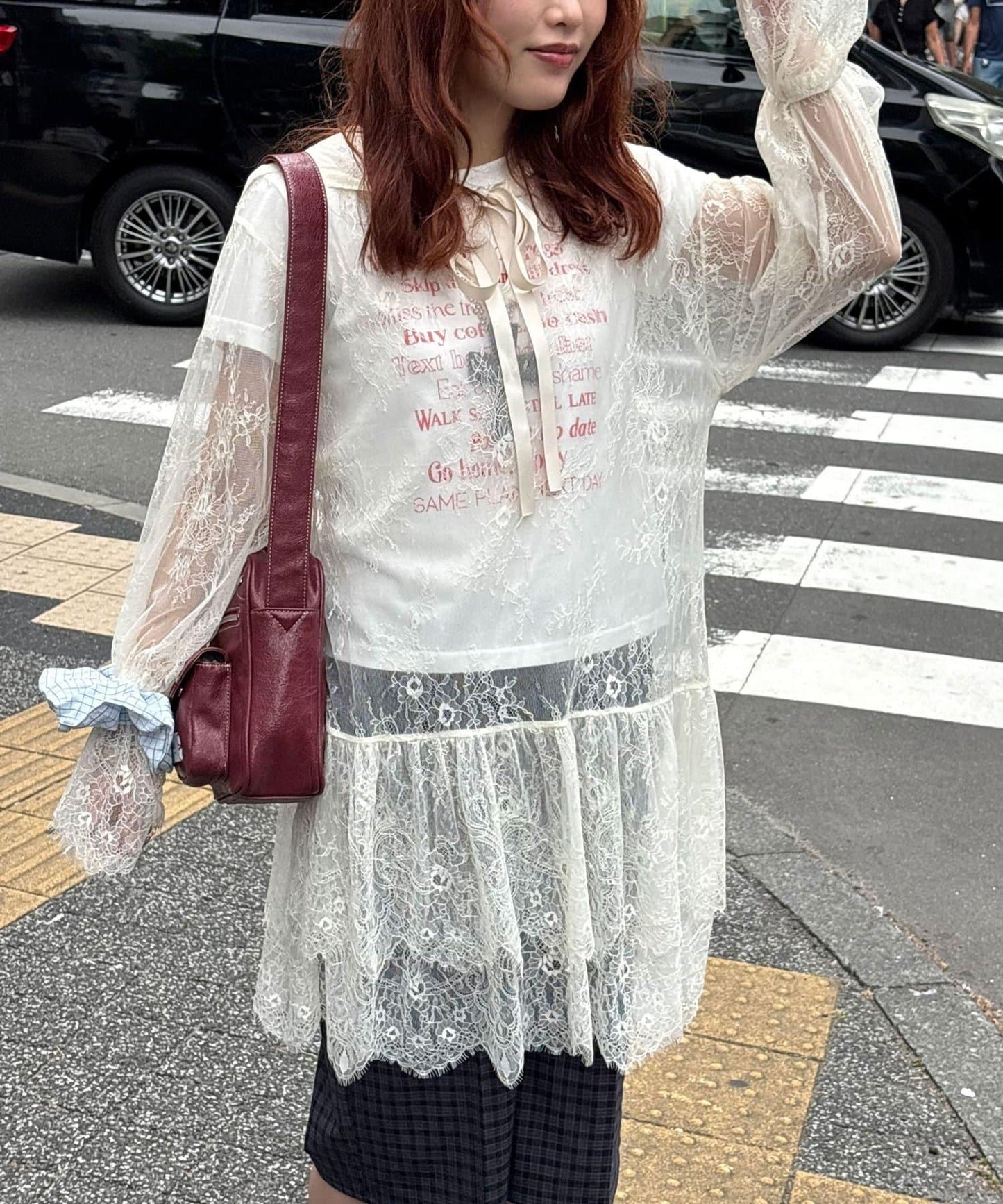 蕾絲連帽罩衫