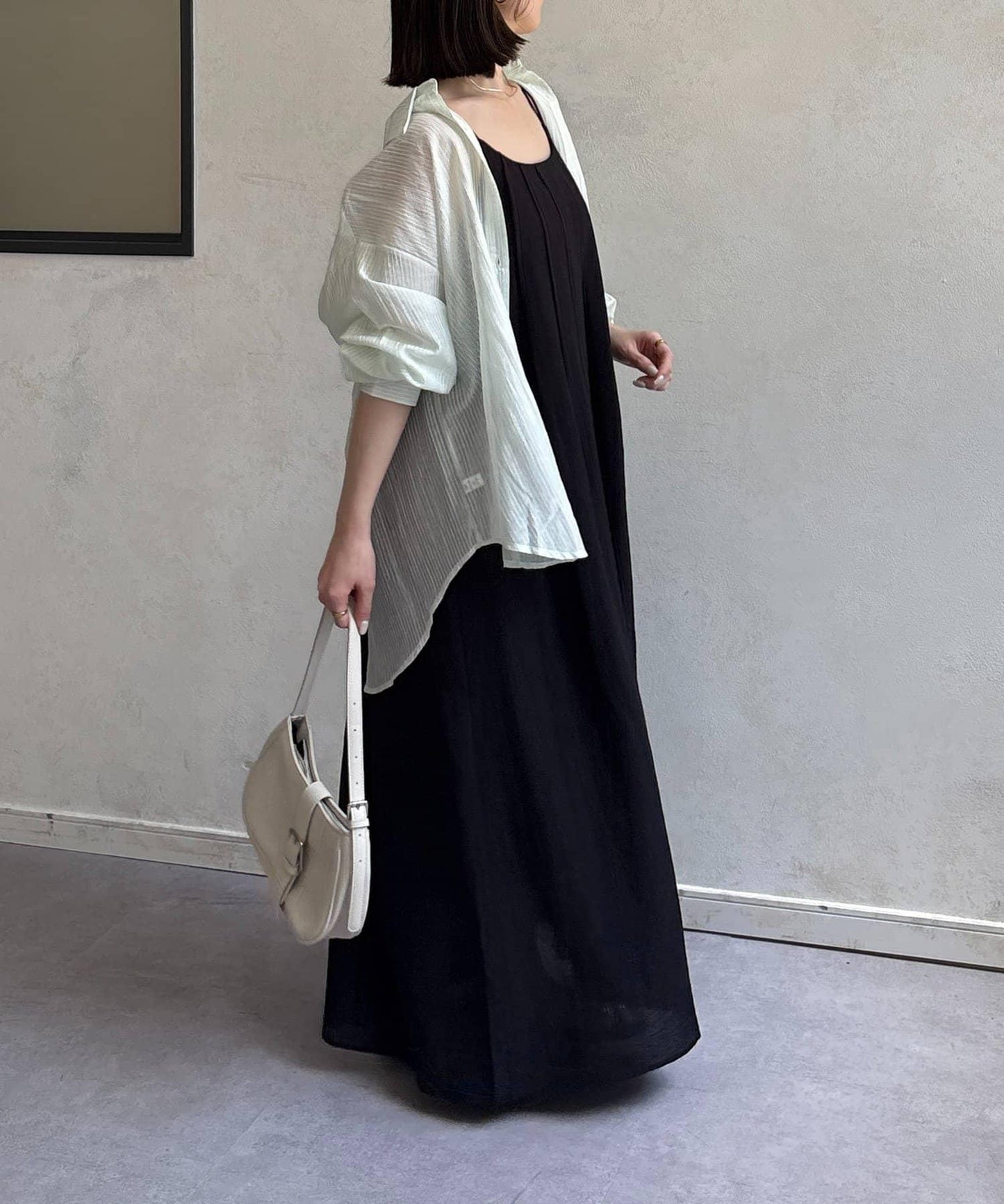 亞麻混紡吊帶連衣裙