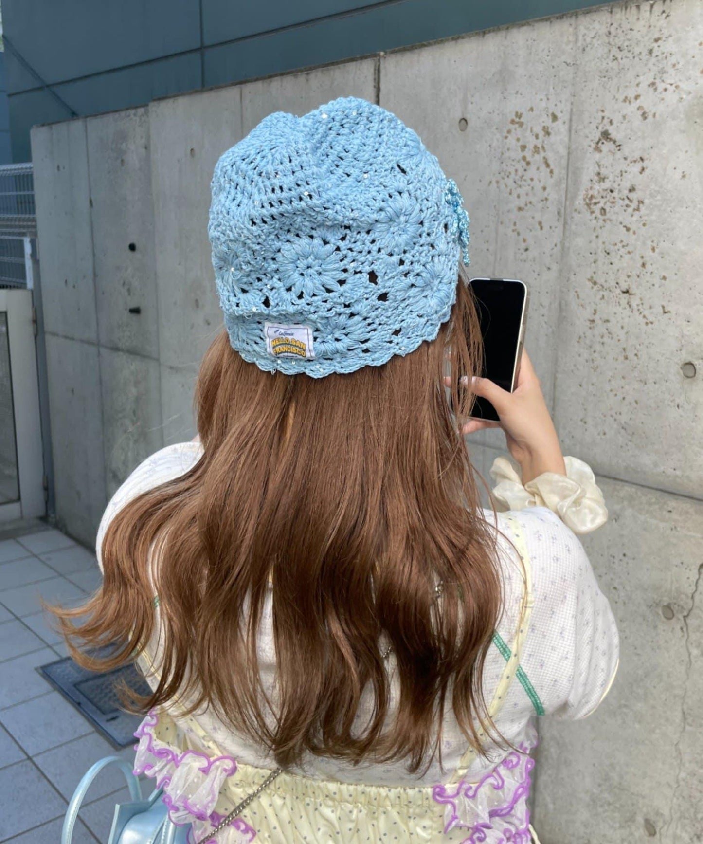 HELLO.SANFRANCISCO 花朵亮片鉤針帽