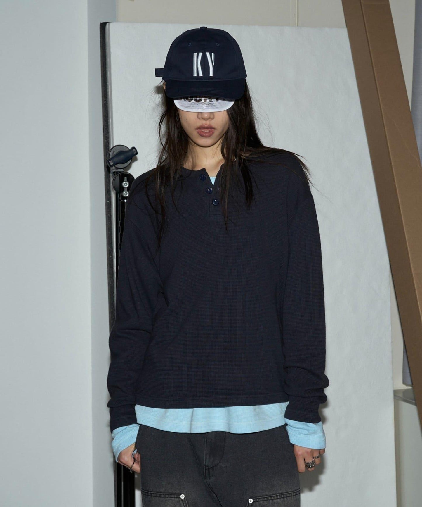 WHO'S WHO gallery KY Sunshield logo cap