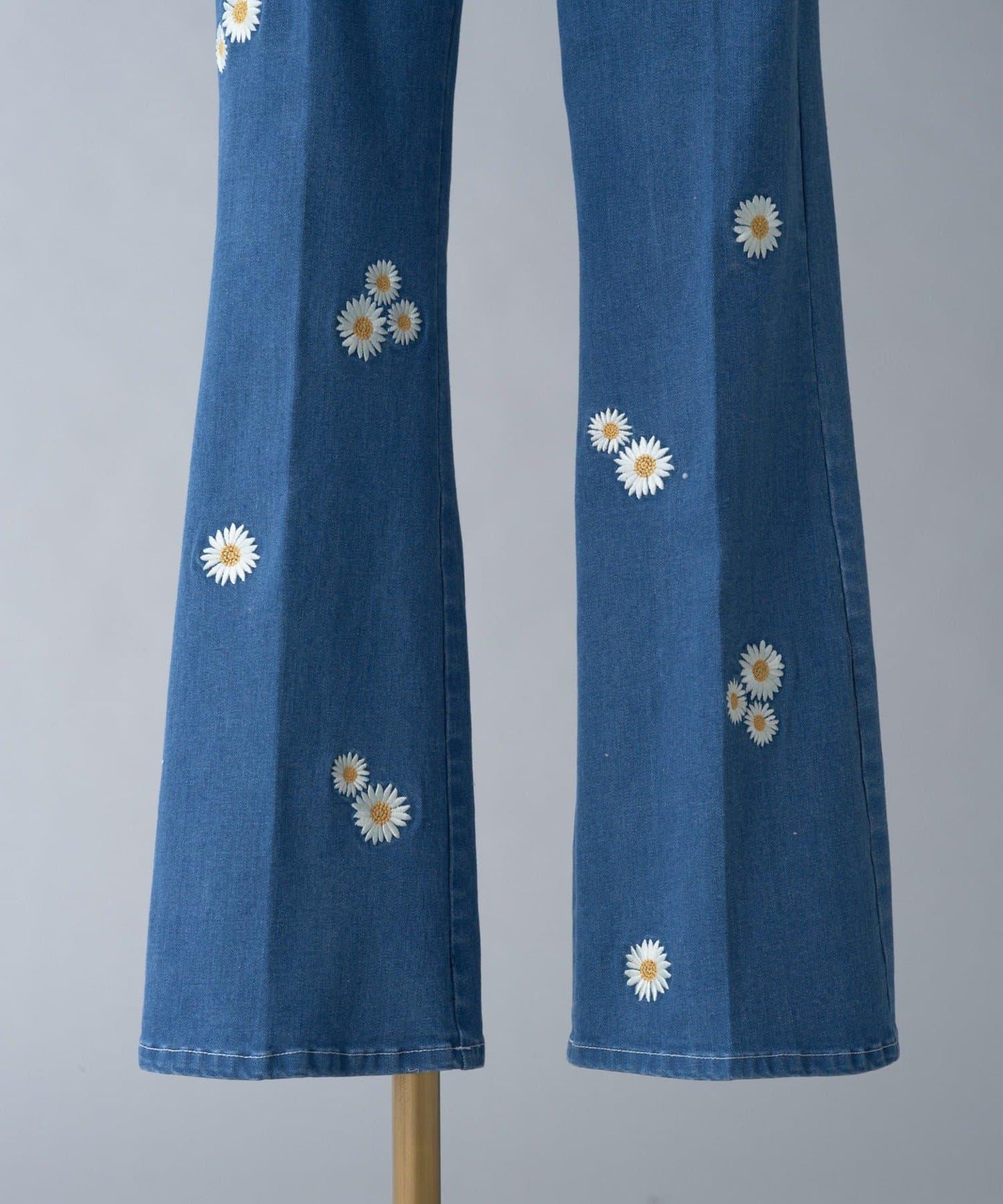 【Seemi】刺繍デニム