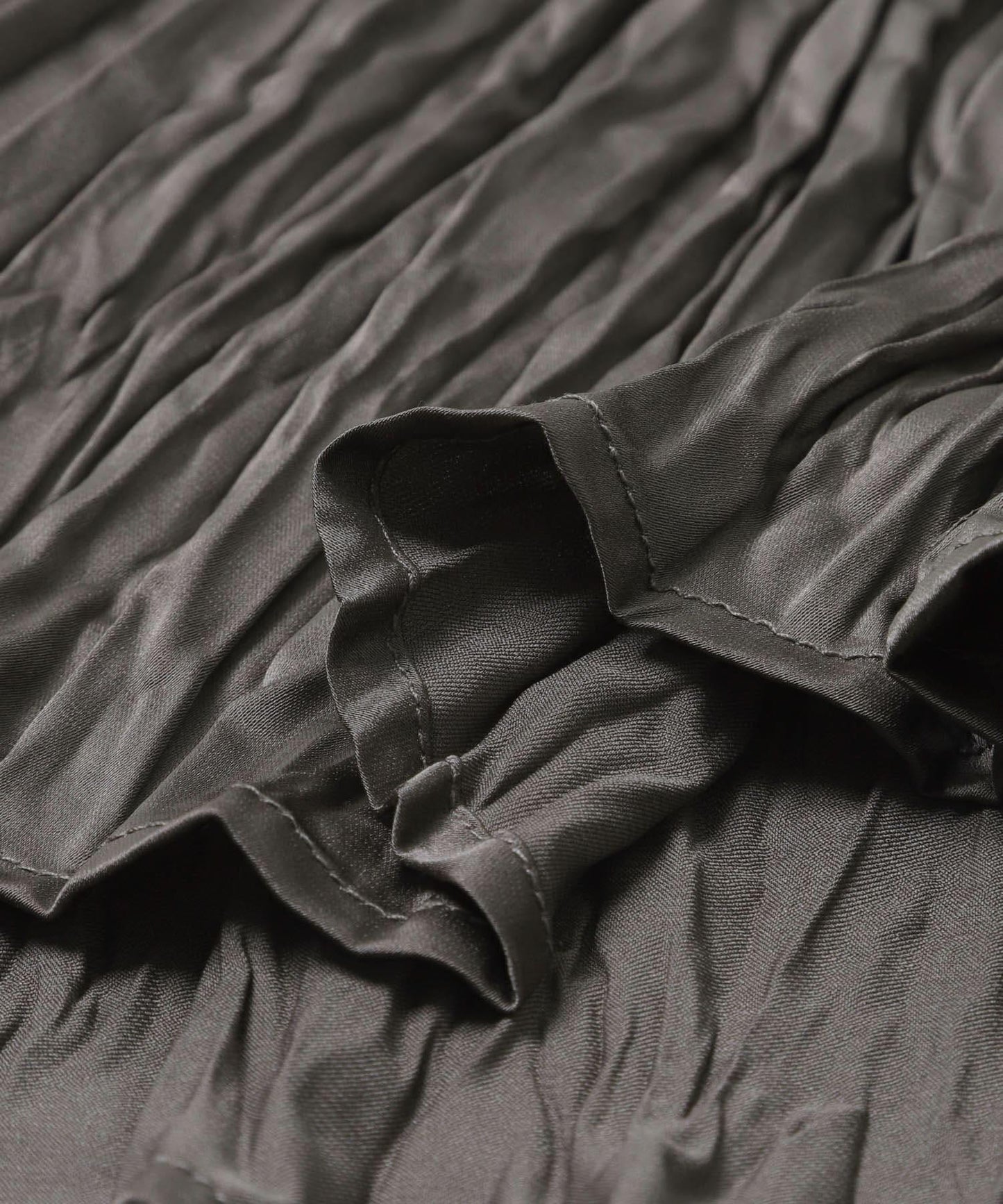 Studio Doe SATIN PLEATED SHIRTS