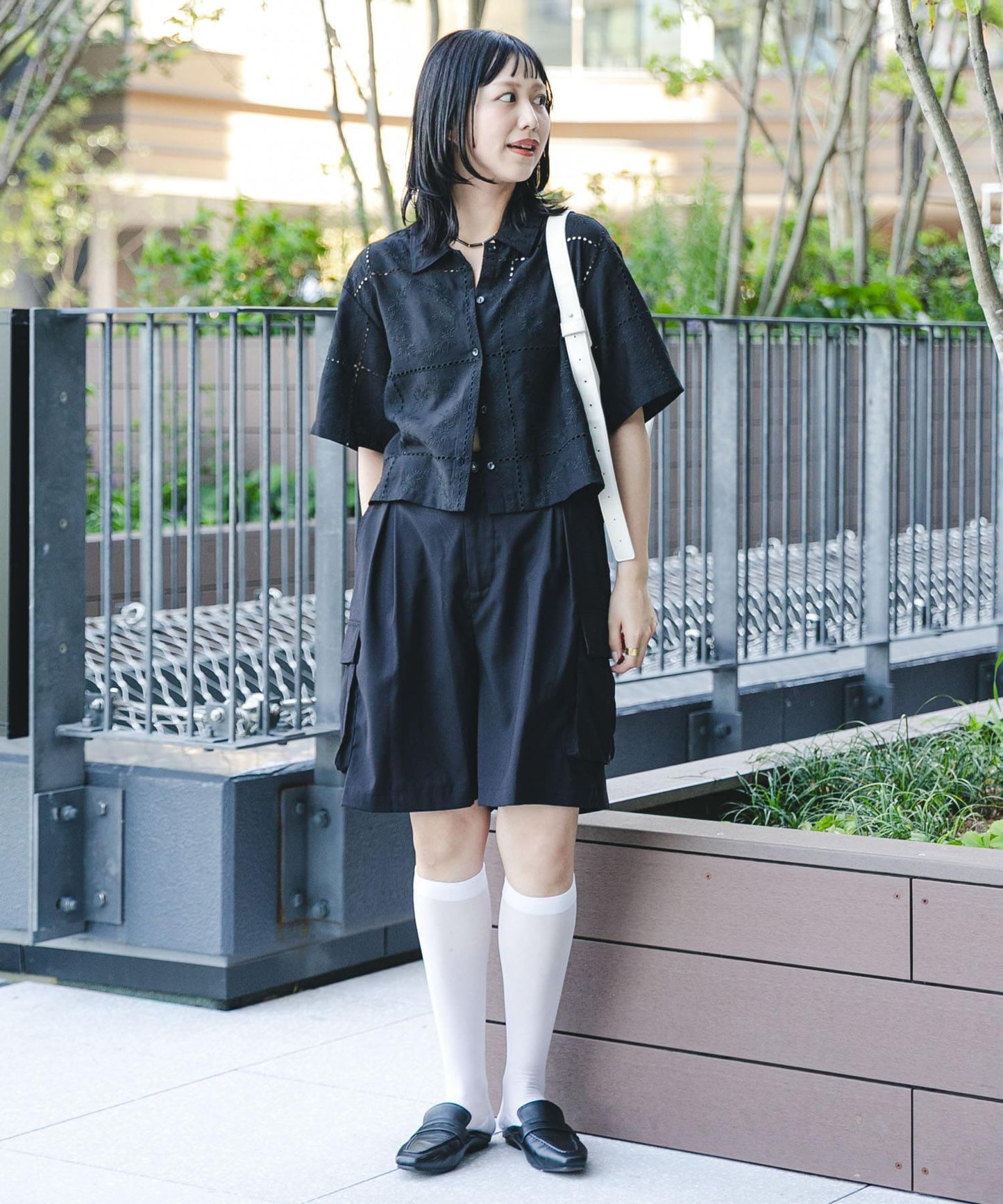 飄逸拼布刺繡襯衫