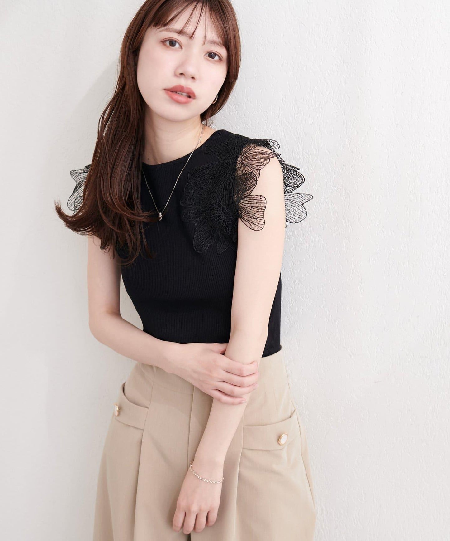 花朵蕾絲無袖針織衫