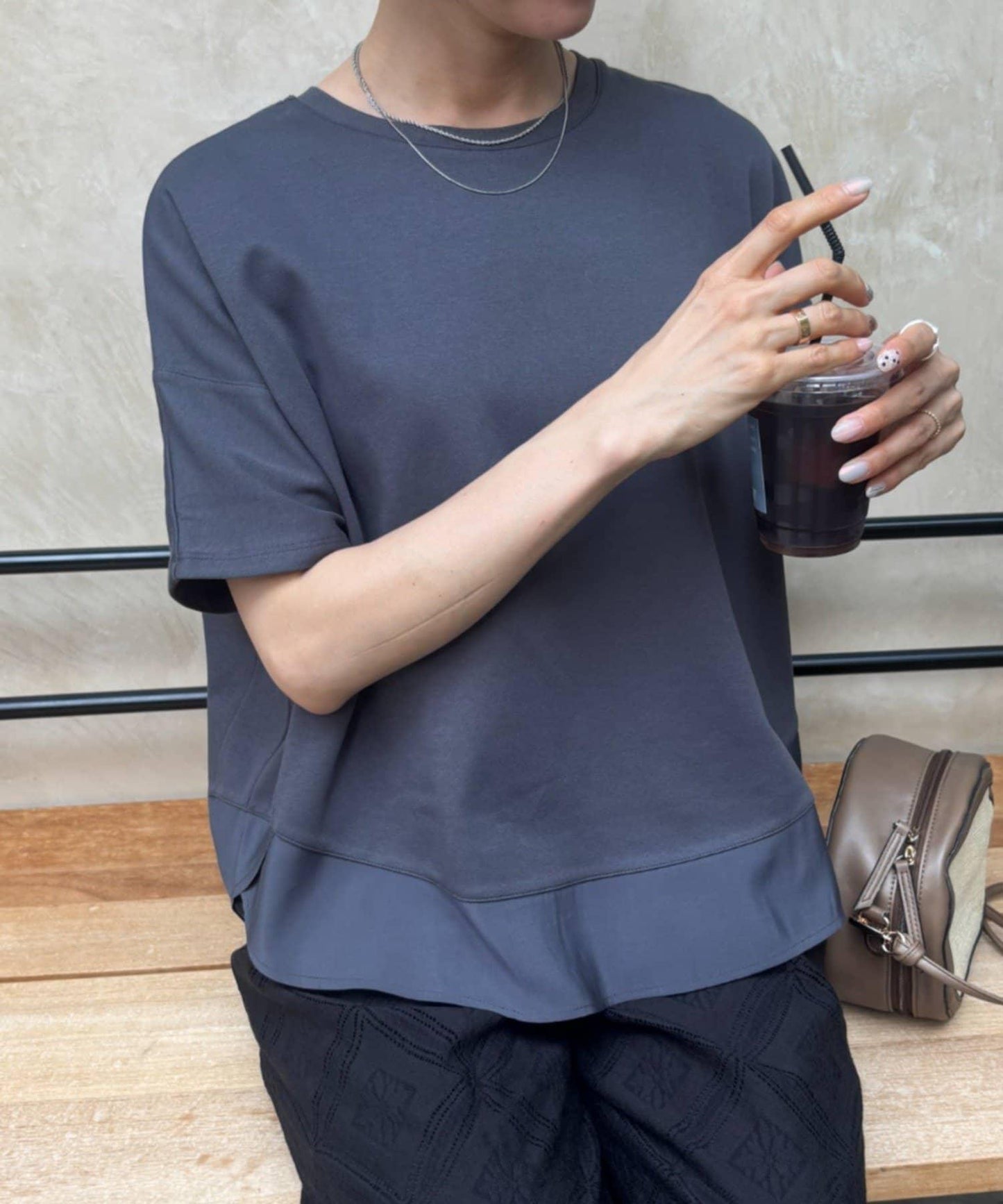 圓領拼接T恤
