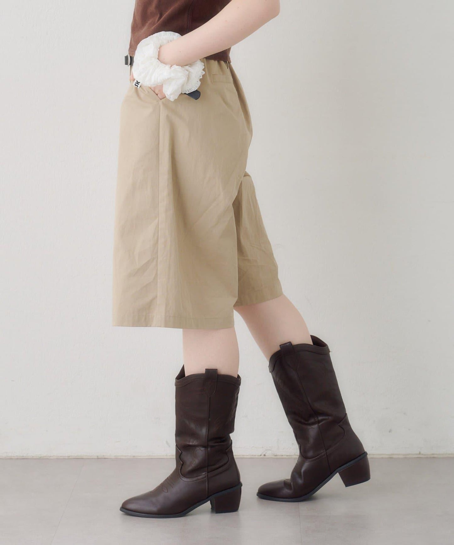 附腰帶百慕大短褲