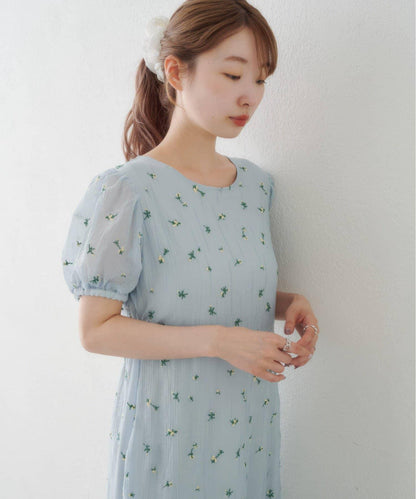 Kastane 花朵泡泡袖連衣裙