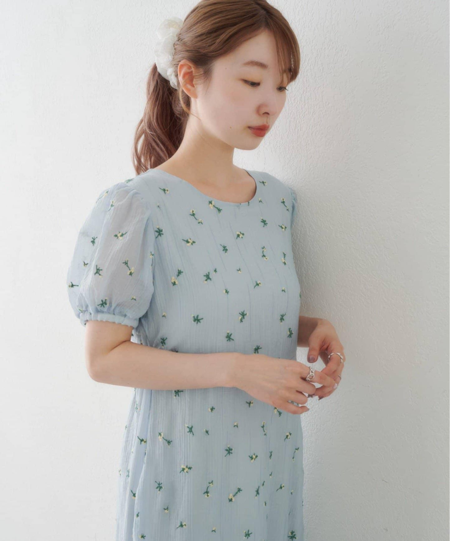 Kastane 花朵泡泡袖連衣裙