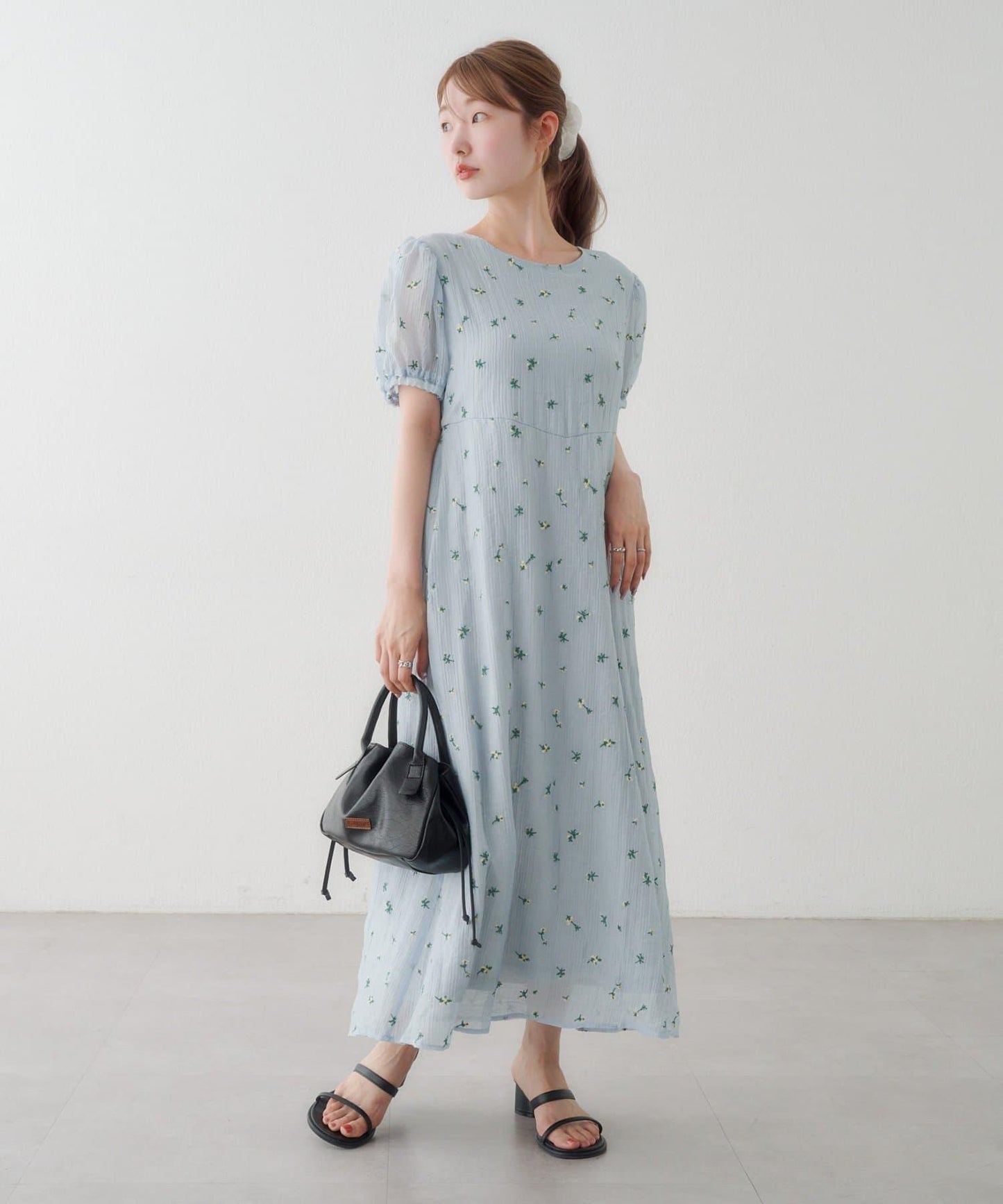 Kastane 花朵泡泡袖連衣裙