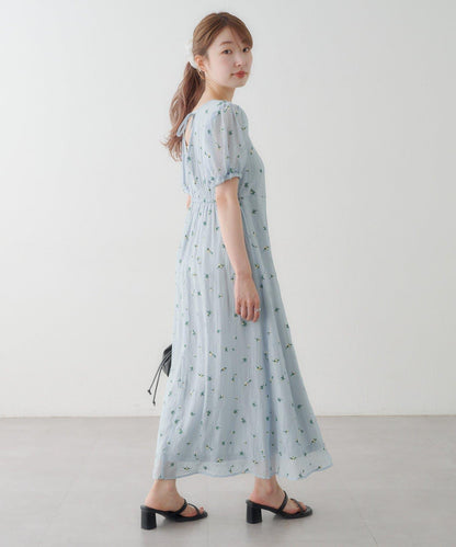 Kastane 花朵泡泡袖連衣裙
