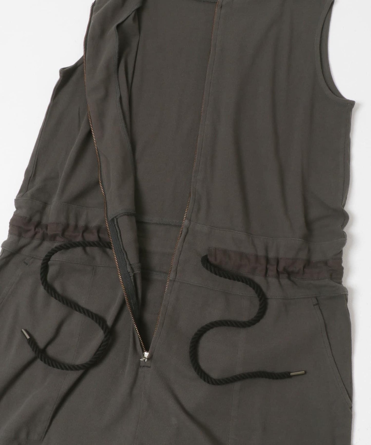 MEYAME SLEEVELESS ALL-IN-ONE 連體褲