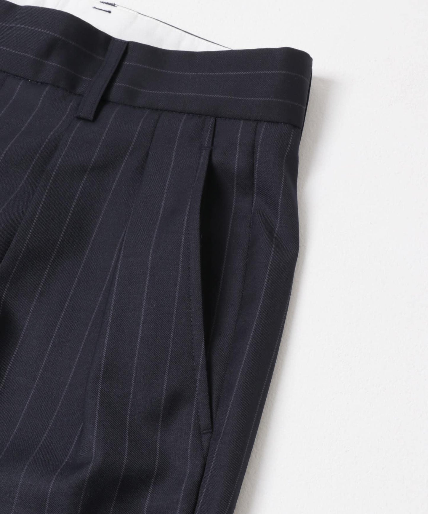 TW STRIPE 直筒褲