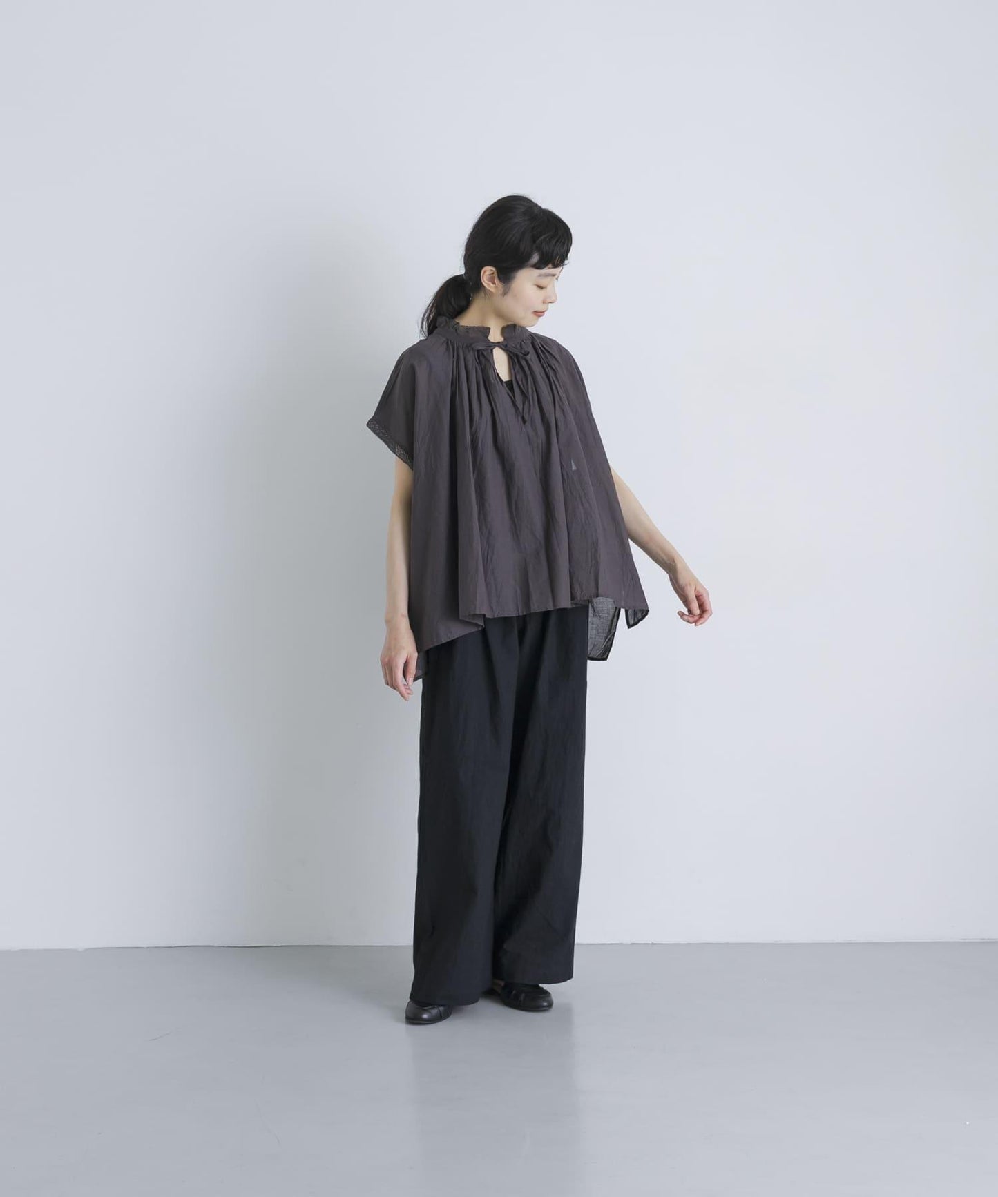 SOIL COTTON VOILE GATHERED SHIRTS