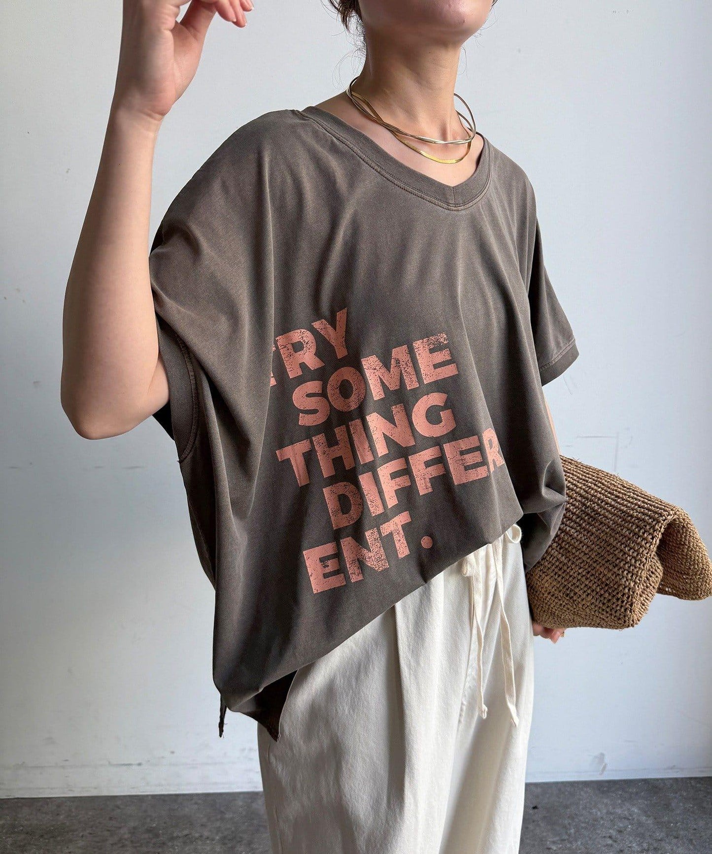 【WEB限定】2WAYポンチョロゴTEE