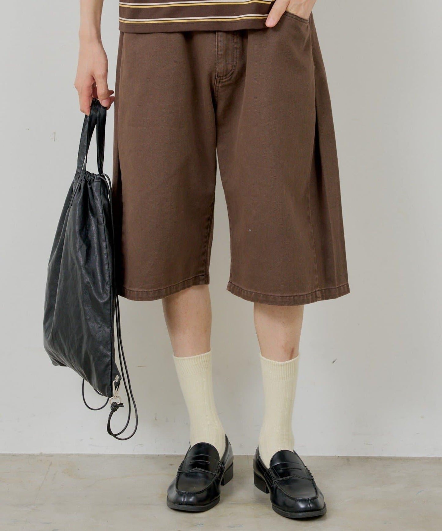 WHIMSIC SIDE TUCK DENIM SHORT PANTS