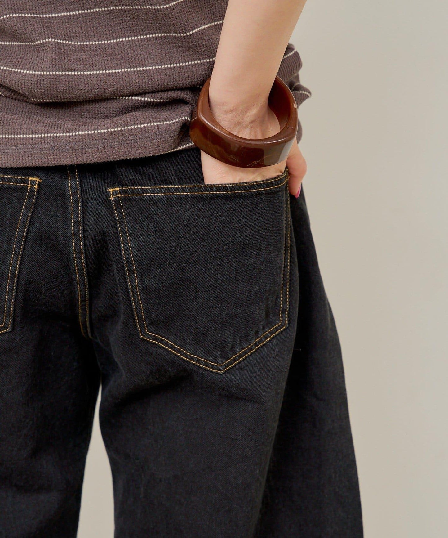 WHIMSIC SIDE TUCK DENIM SHORT PANTS