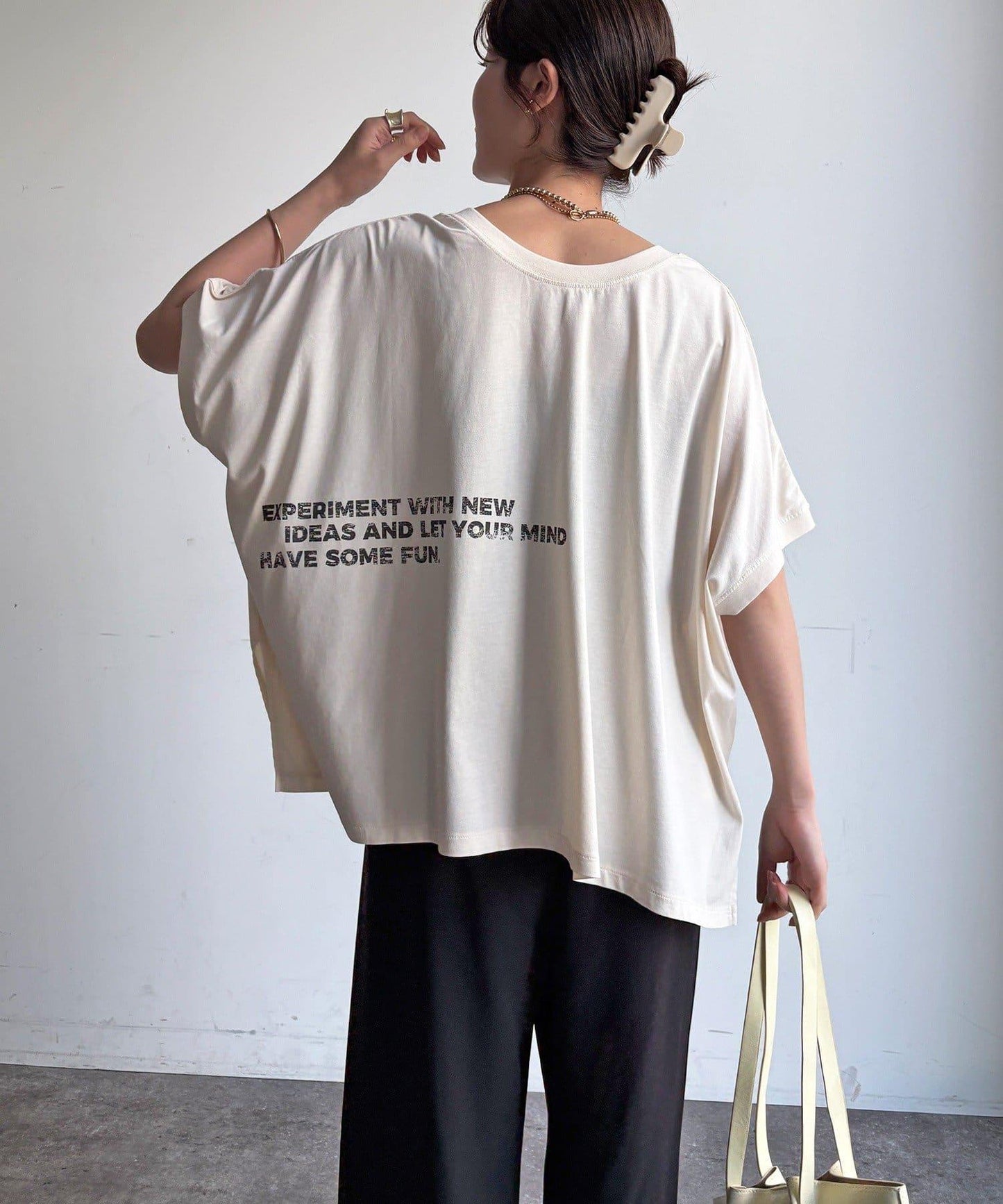 【WEB限定】2WAYポンチョロゴTEE