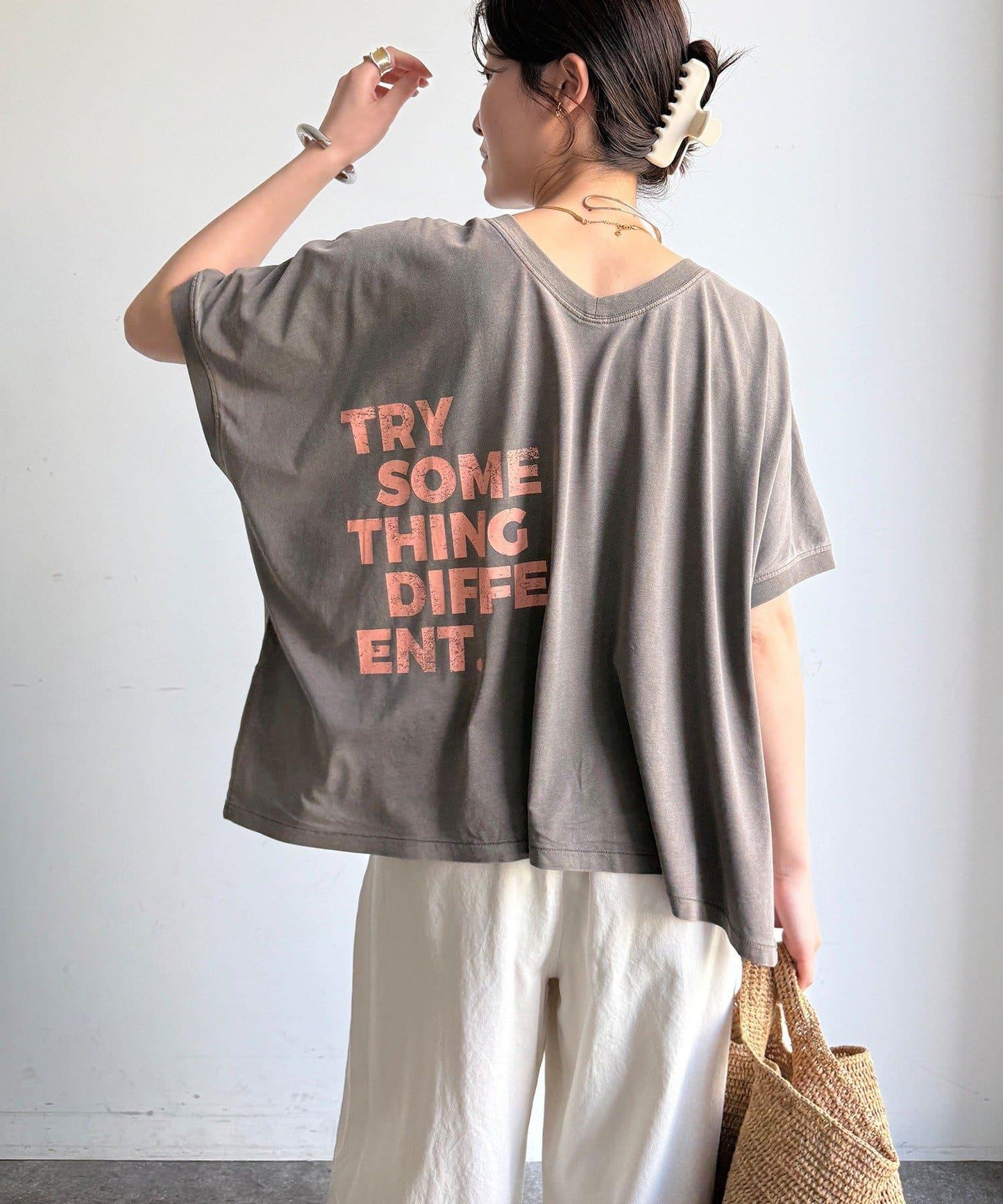 【WEB限定】2WAYポンチョロゴTEE