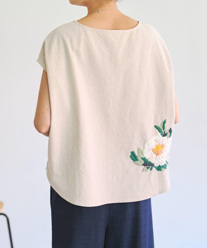 單點刺繡圓領襯衫