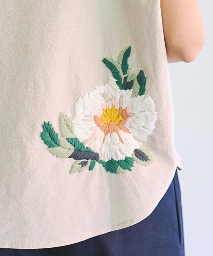 單點刺繡圓領襯衫