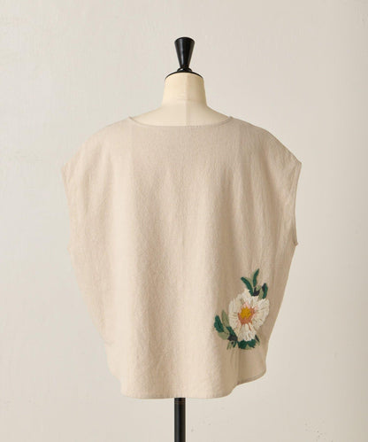 單點刺繡圓領襯衫