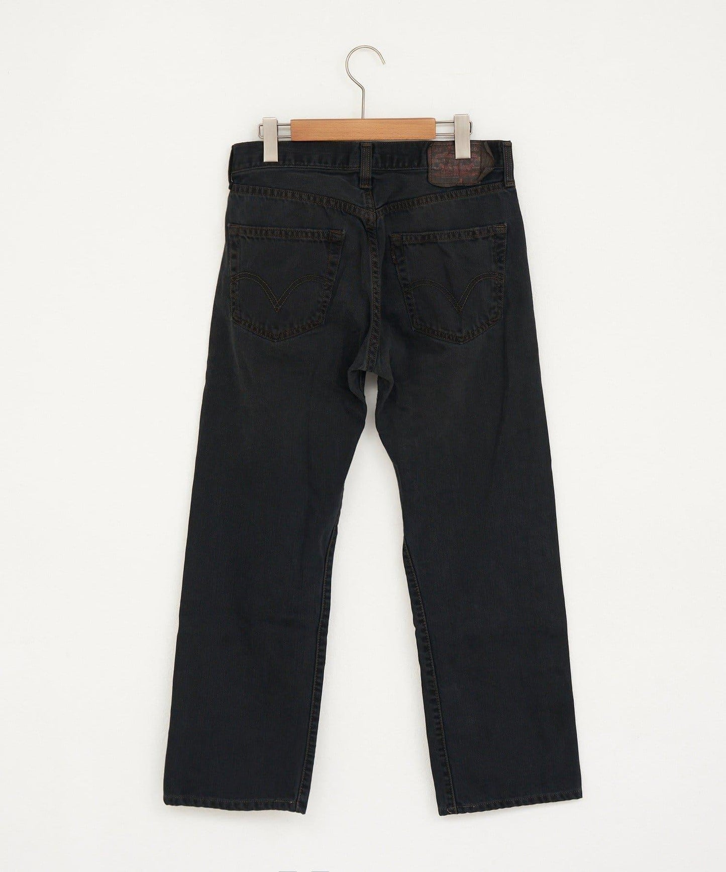 BLACK LEVIS 501 GOOD LENGTH