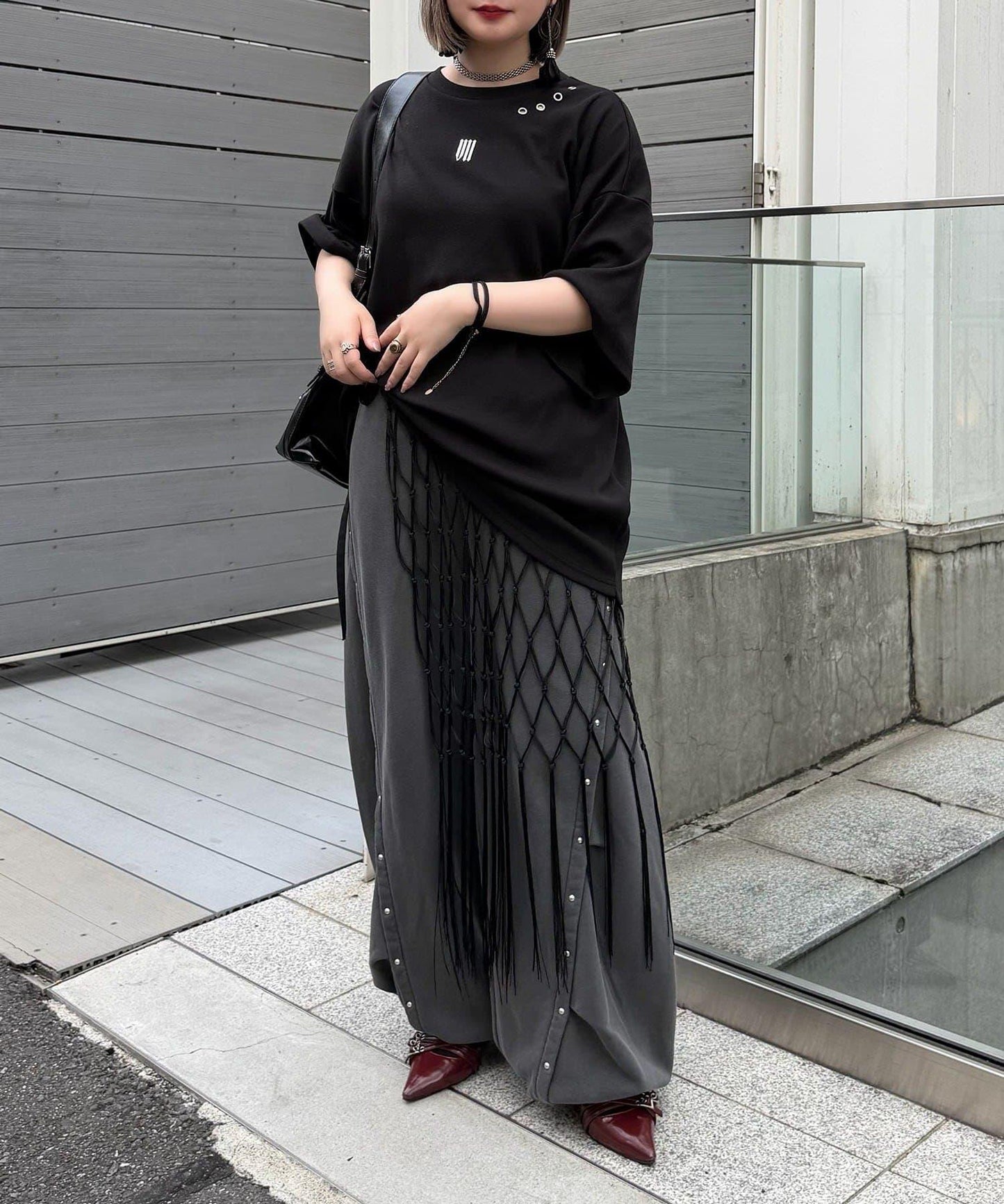 【Mavie..7】Unisex刺繡孔眼大廓形T恤