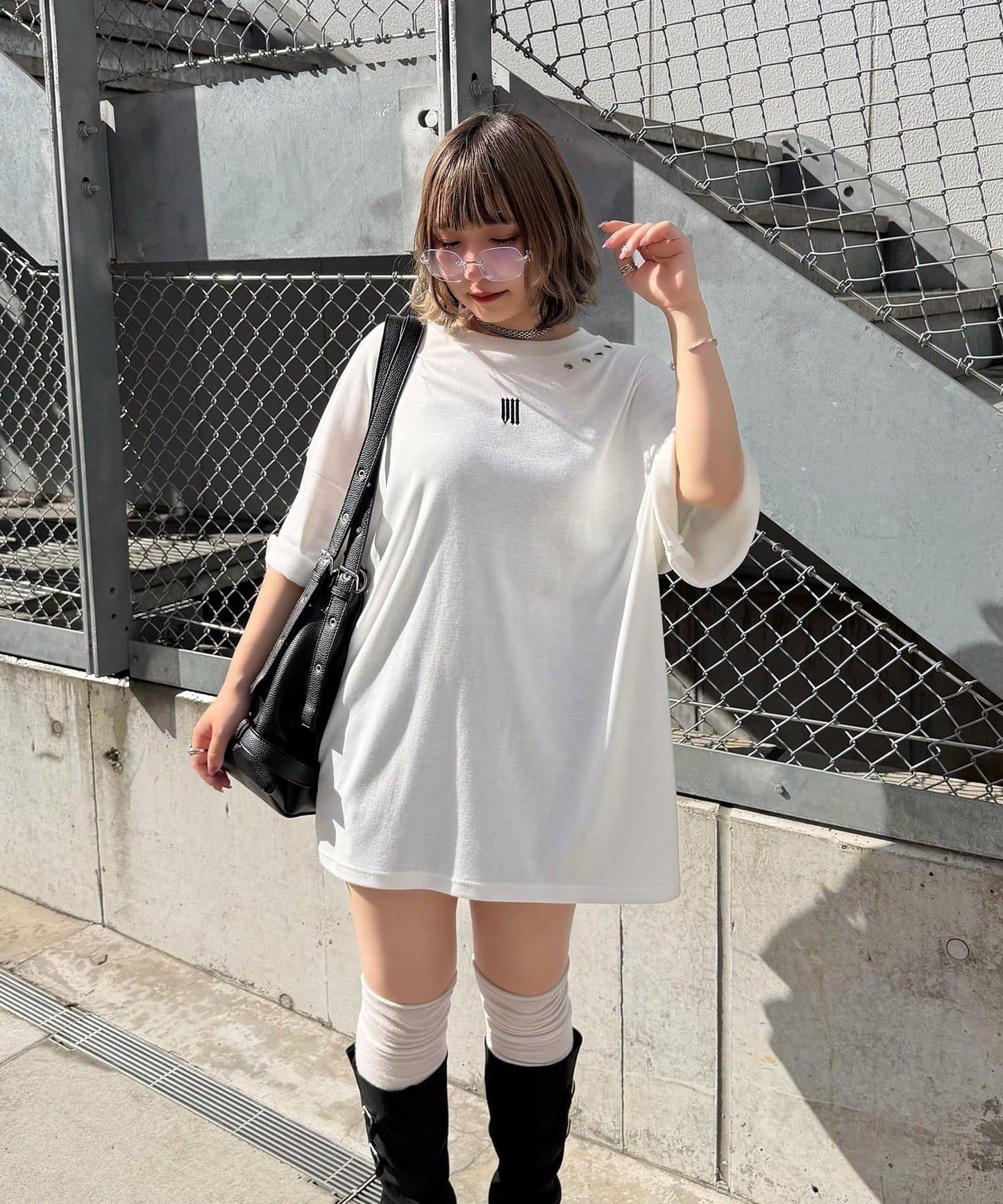 【Mavie..7】Unisex刺繡孔眼大廓形T恤