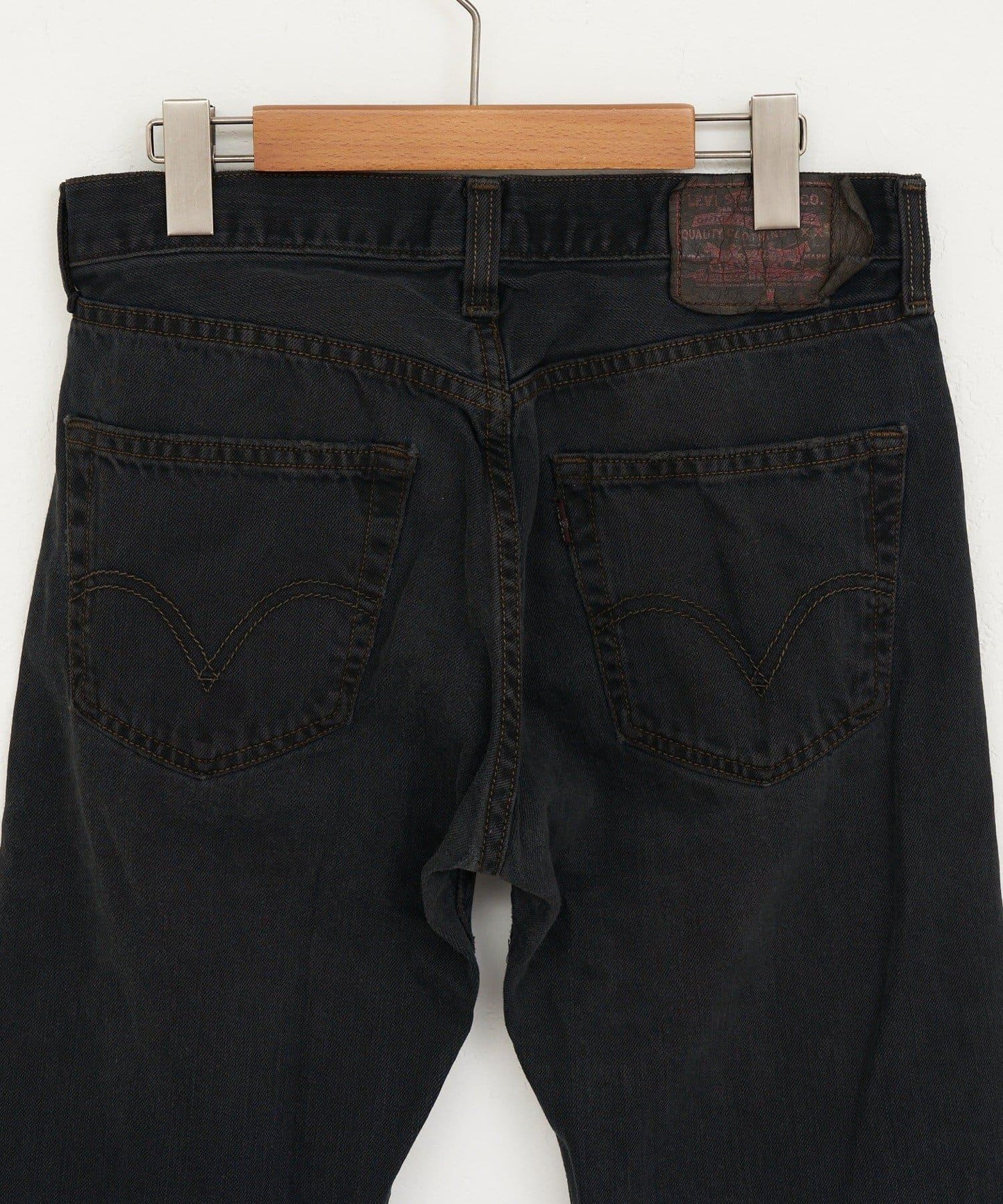 BLACK LEVIS 501 GOOD LENGTH