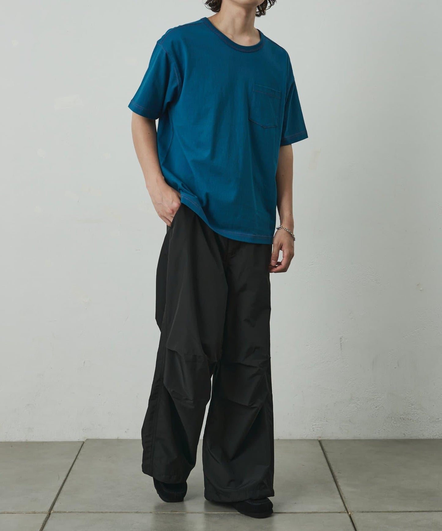 撞色縫線T恤