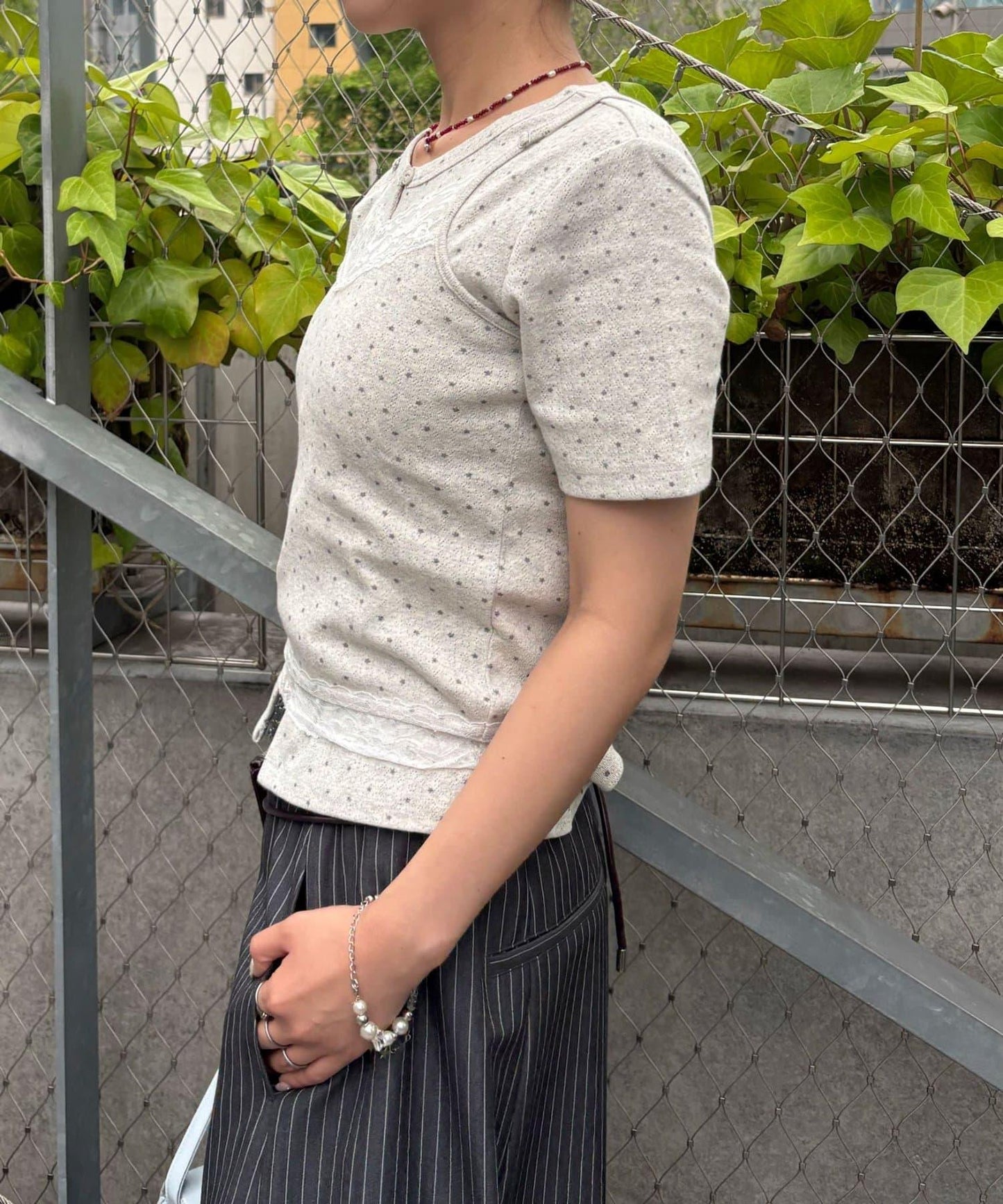 蕾絲吊帶套裝星形緊湊開衫