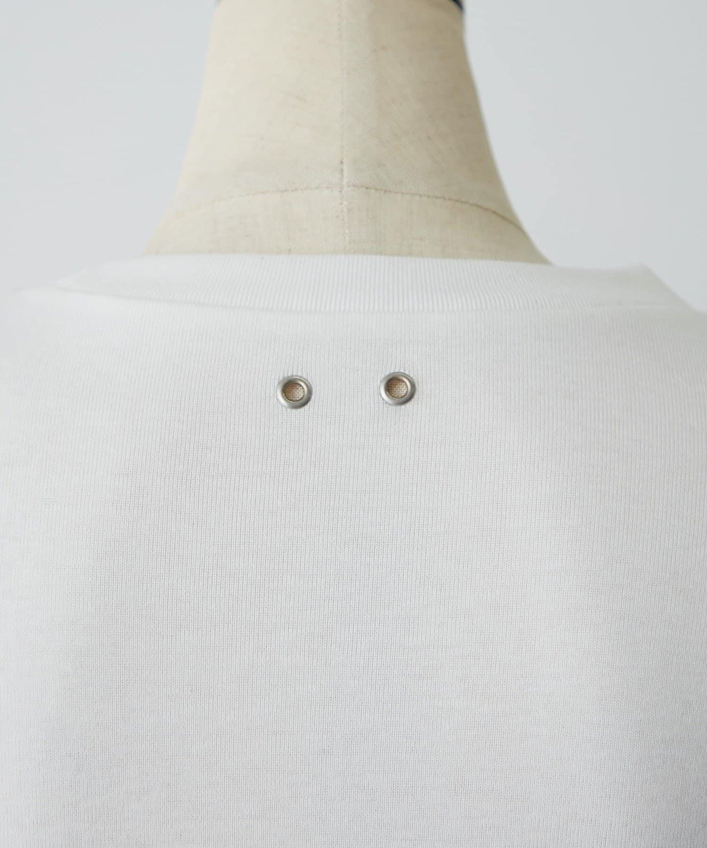 Mavie..7 刺繡鏤空T恤