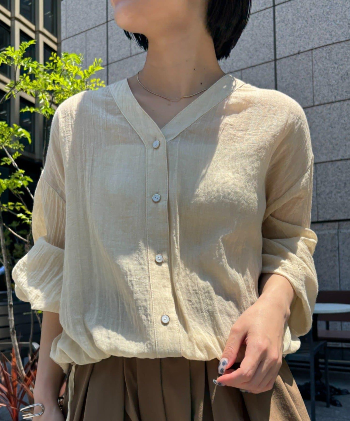 下襬蝴蝶結棉紗襯衫