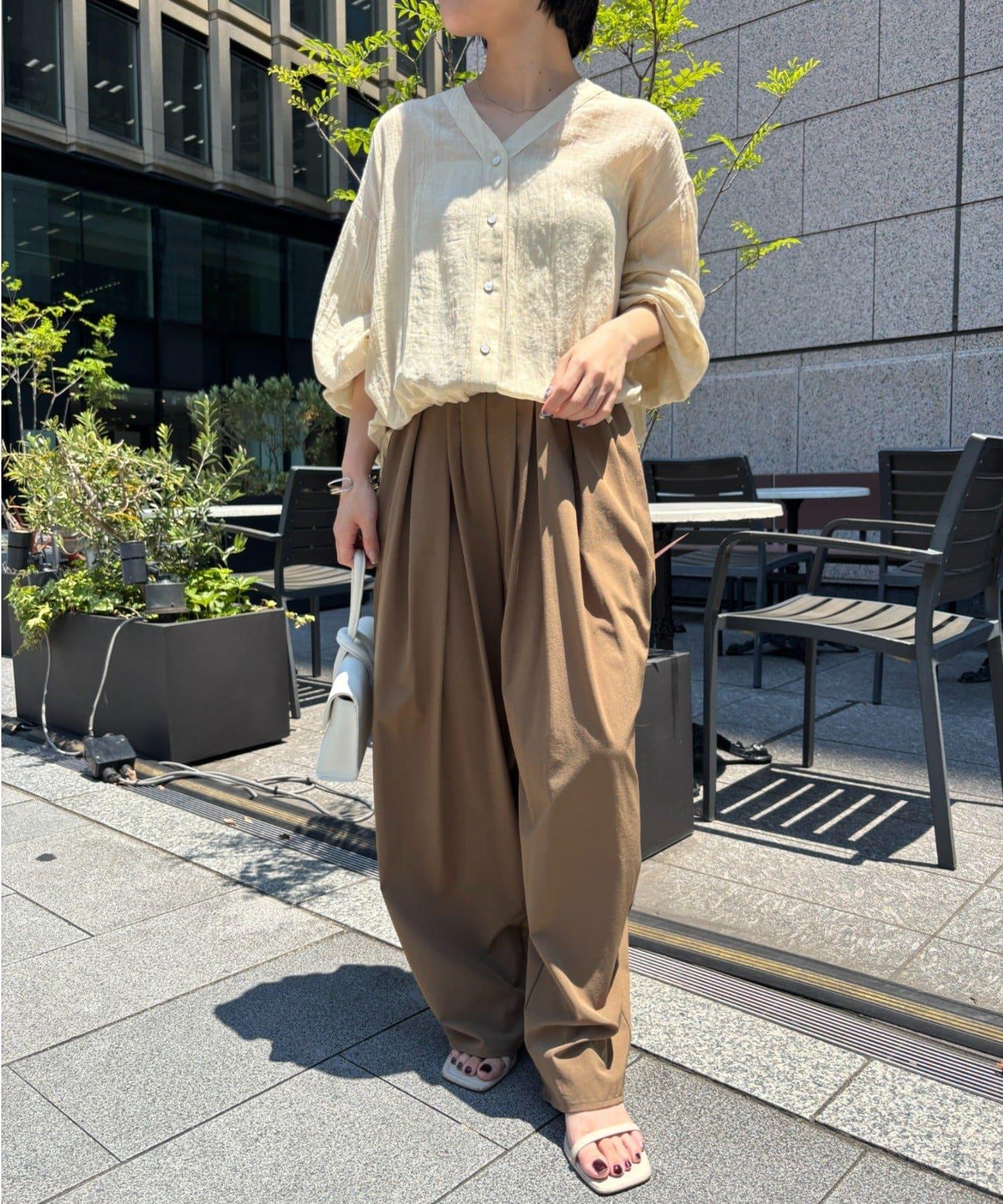 下襬蝴蝶結棉紗襯衫