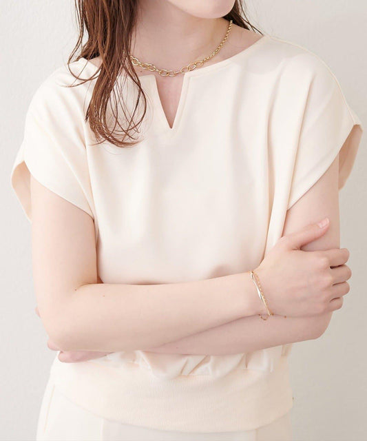 natural couture 氣質打孔V領上衣