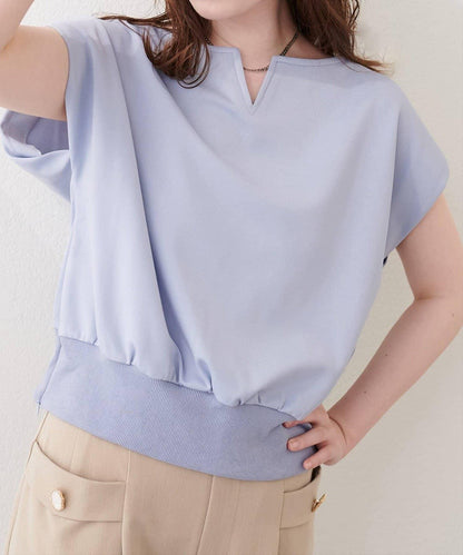 natural couture 氣質打孔V領上衣