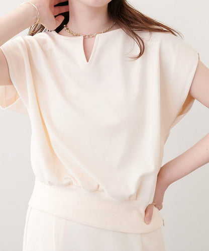 natural couture 氣質打孔V領上衣