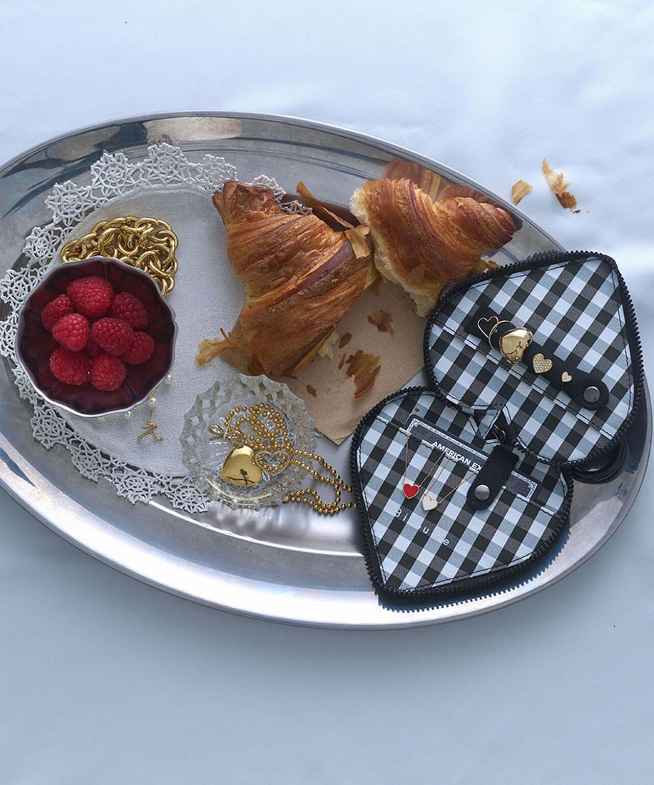 ajew×Bijou de M PU HEART pocket case (MagSafe対応)