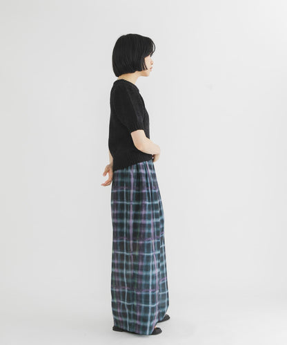 膠帶紗線泡泡袖針織衫