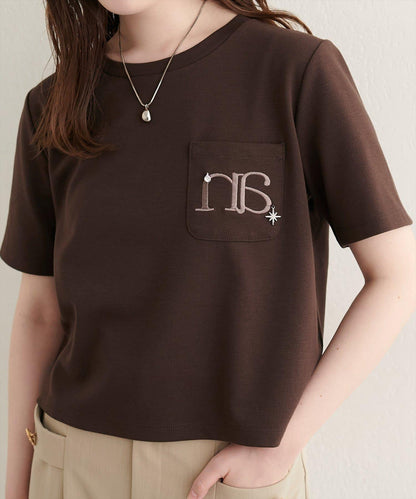 刺繡Logo吊墜短款T恤