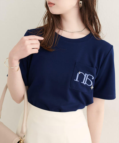 刺繡Logo吊墜短款T恤