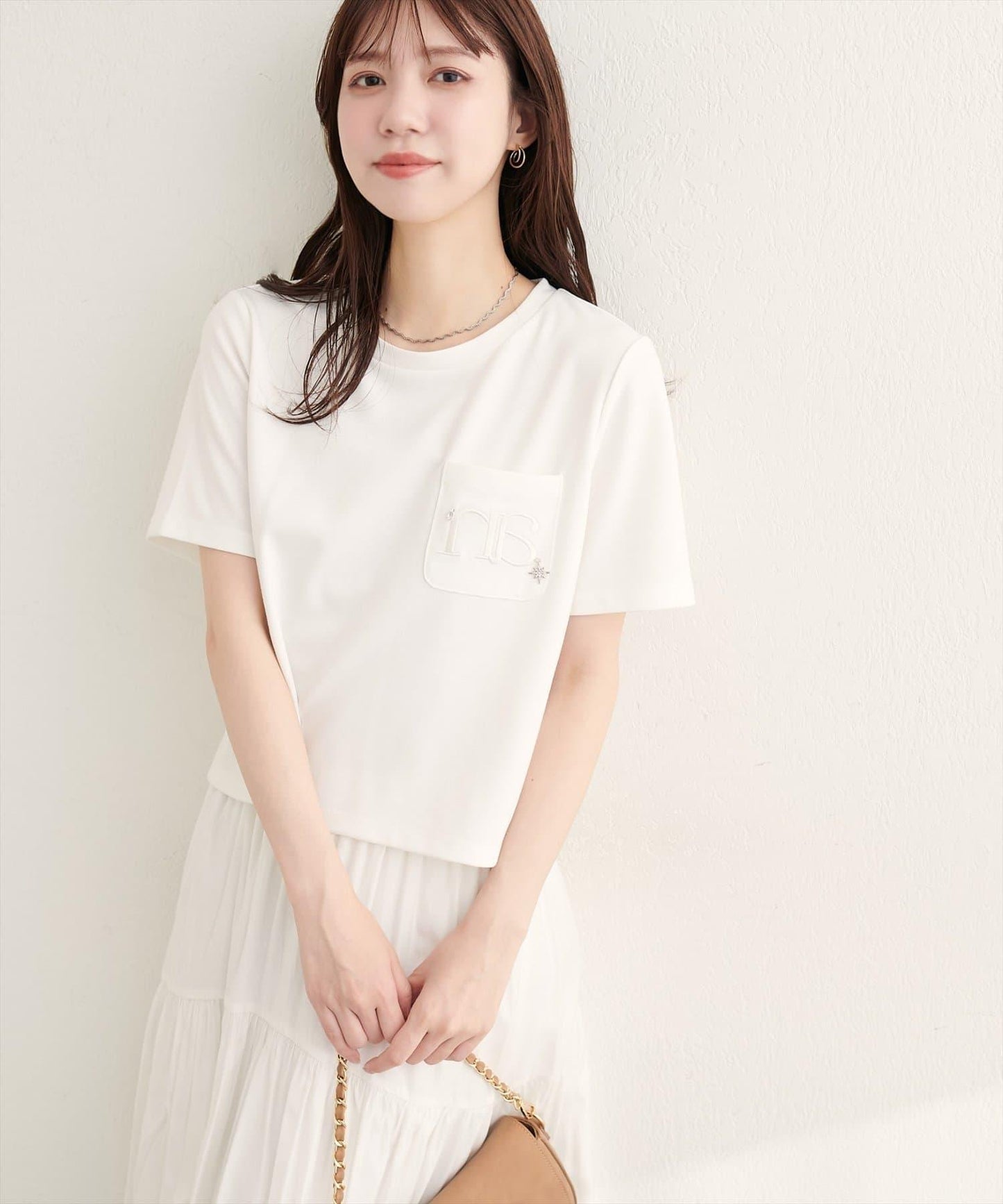 刺繡Logo吊墜短款T恤