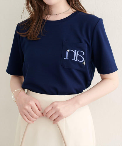 刺繡Logo吊墜短款T恤