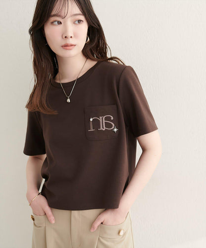 刺繡Logo吊墜短款T恤