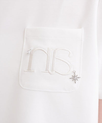 刺繡Logo吊墜短款T恤