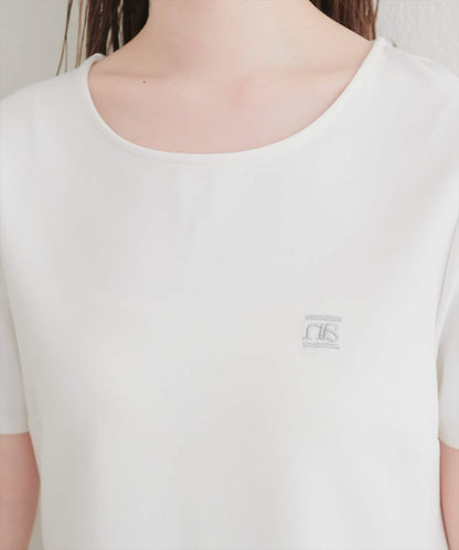 小Logo刺繡收腰T恤