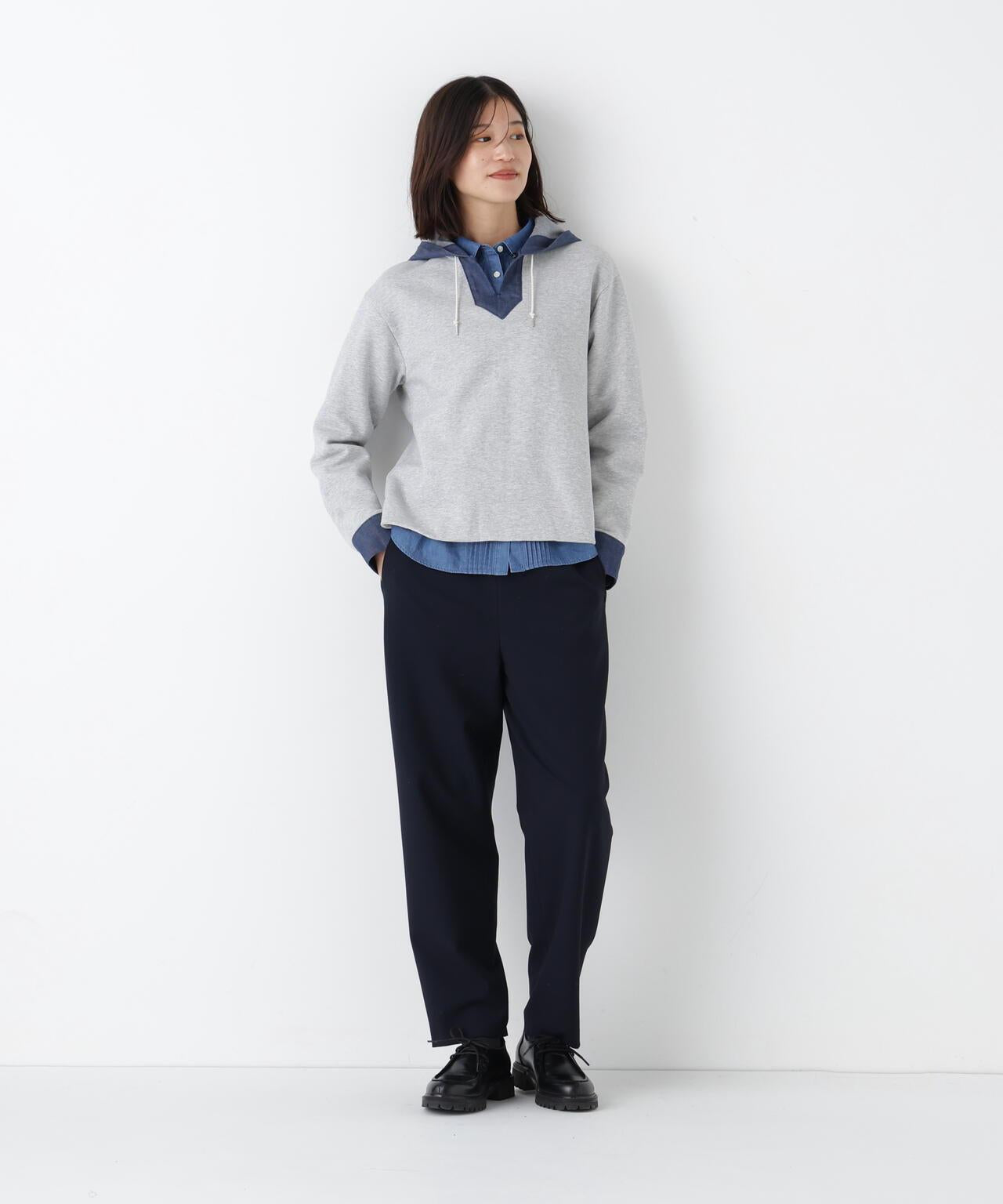 牛仔拼接連帽套頭衫
