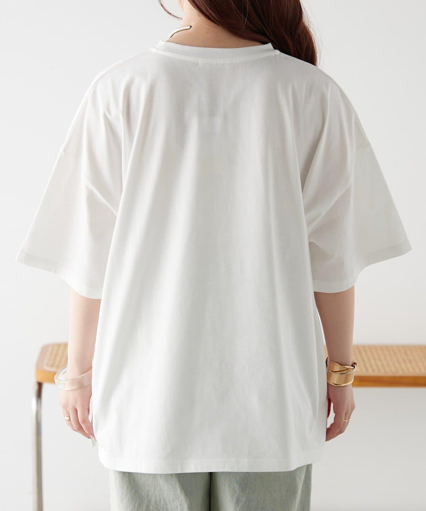 【continuer】アート花ロゴ刺繍T